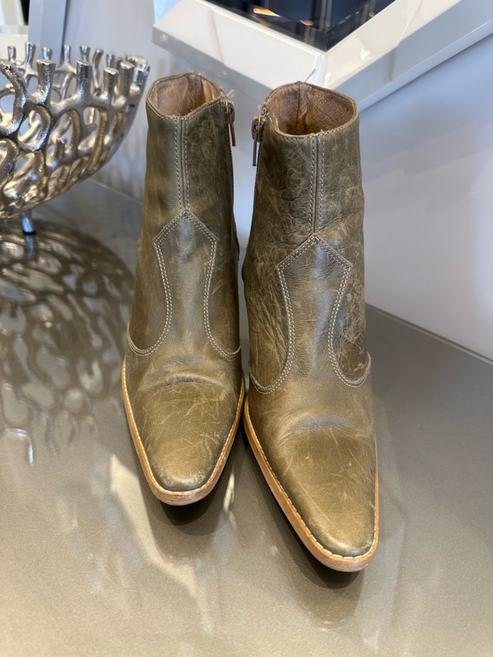 Zara Green Pointed Toe Western Cowgirl Made in Spain Leather Ankle Booties- 38 - Picture 2 of 7
